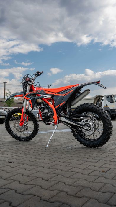 Motocicleta Beta 300 2T Xtrainer My25