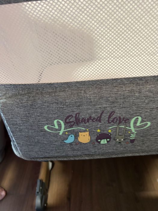 Бебешко легло с подвижна страница Cangaroo, Shared Love