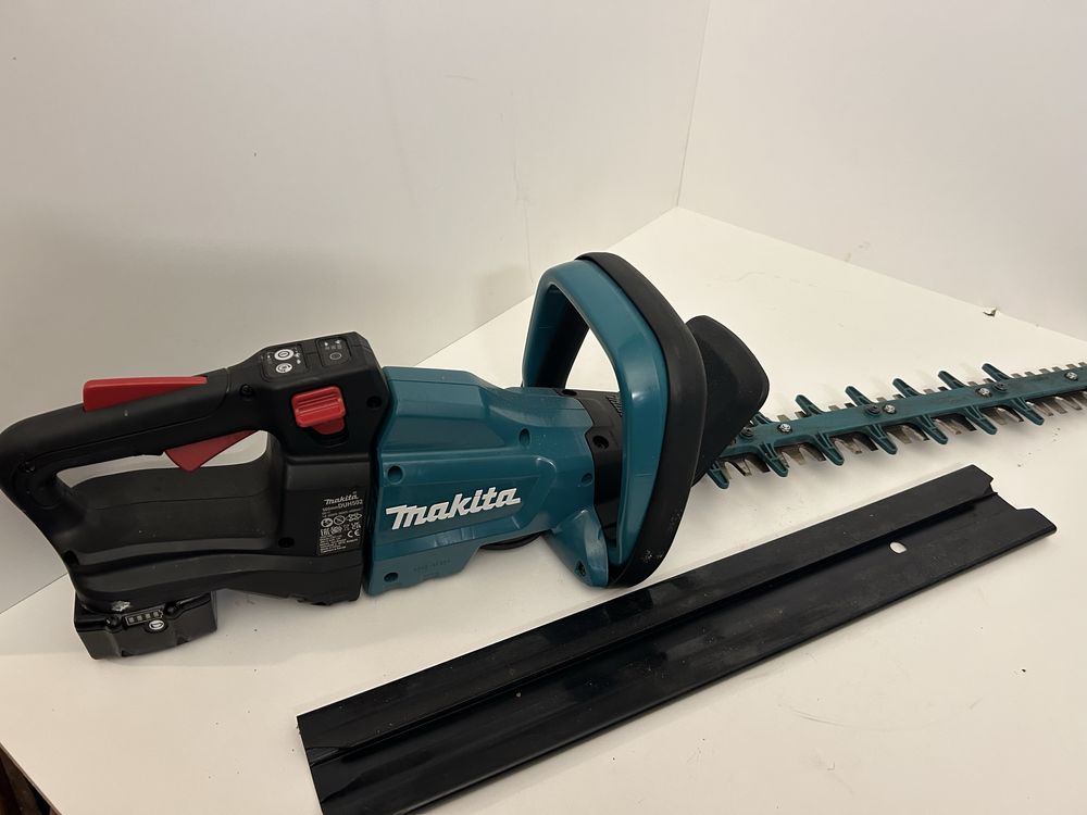 Makita DUH 502 masina de fasonat gard viu