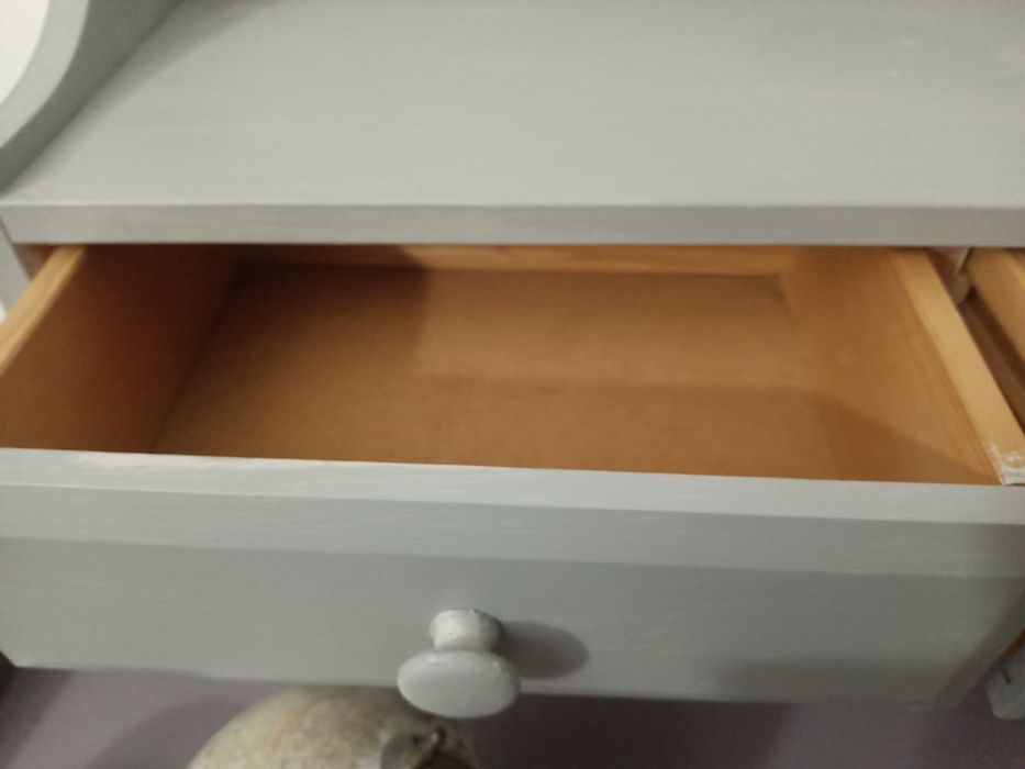 Dulap din lemn masiv