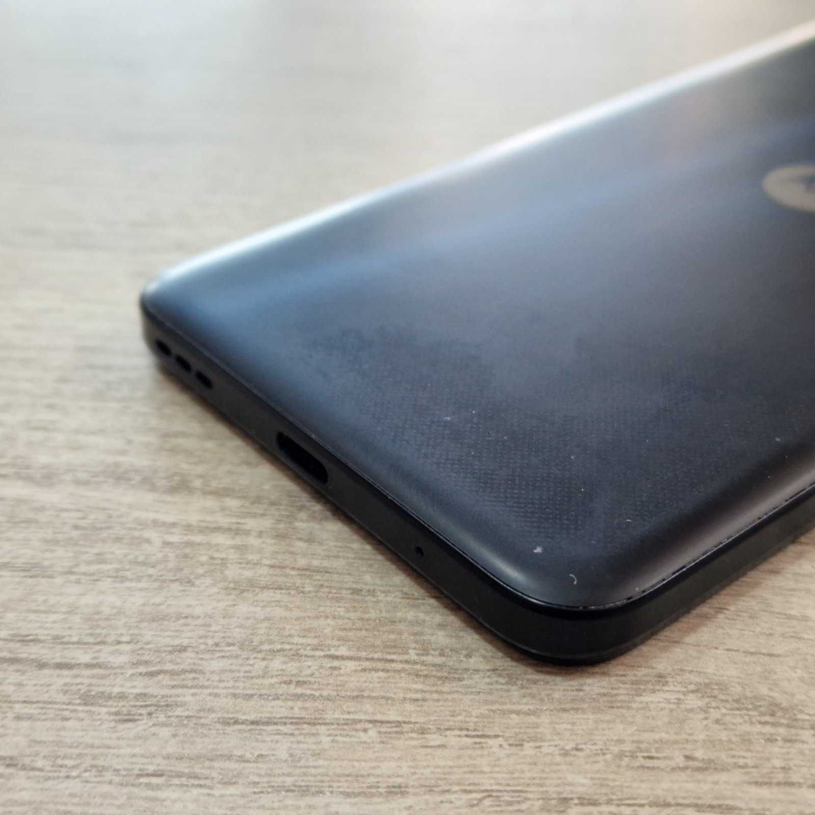 Motorola  E13 64GB 2GB RAM Dual