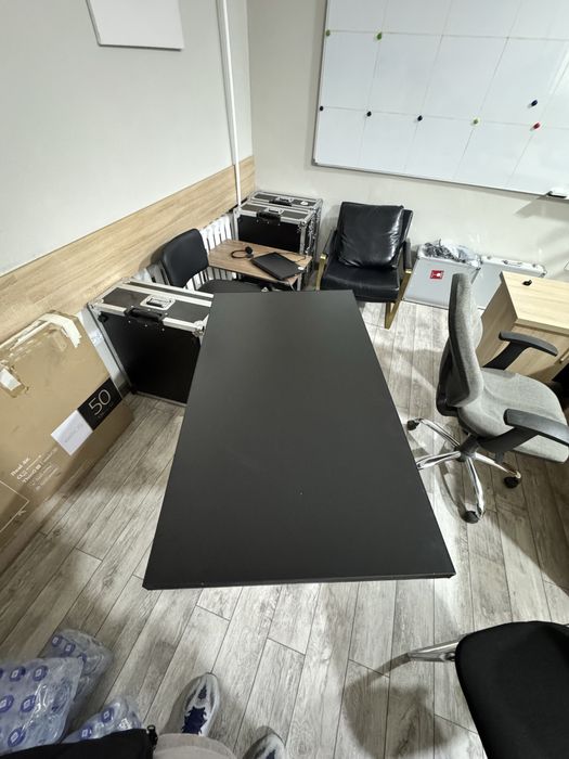 Продается сломаный экран хиквижион