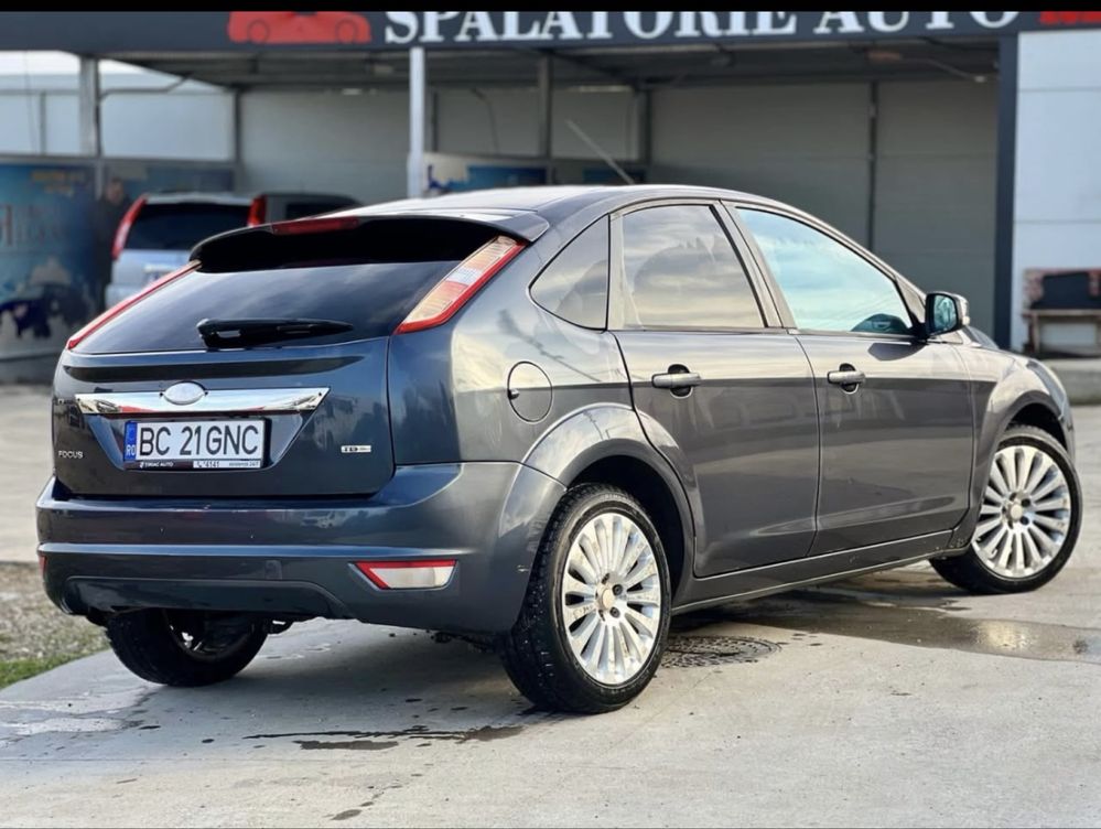 Vând Ford Focus sau schimb cu ATV 4X4