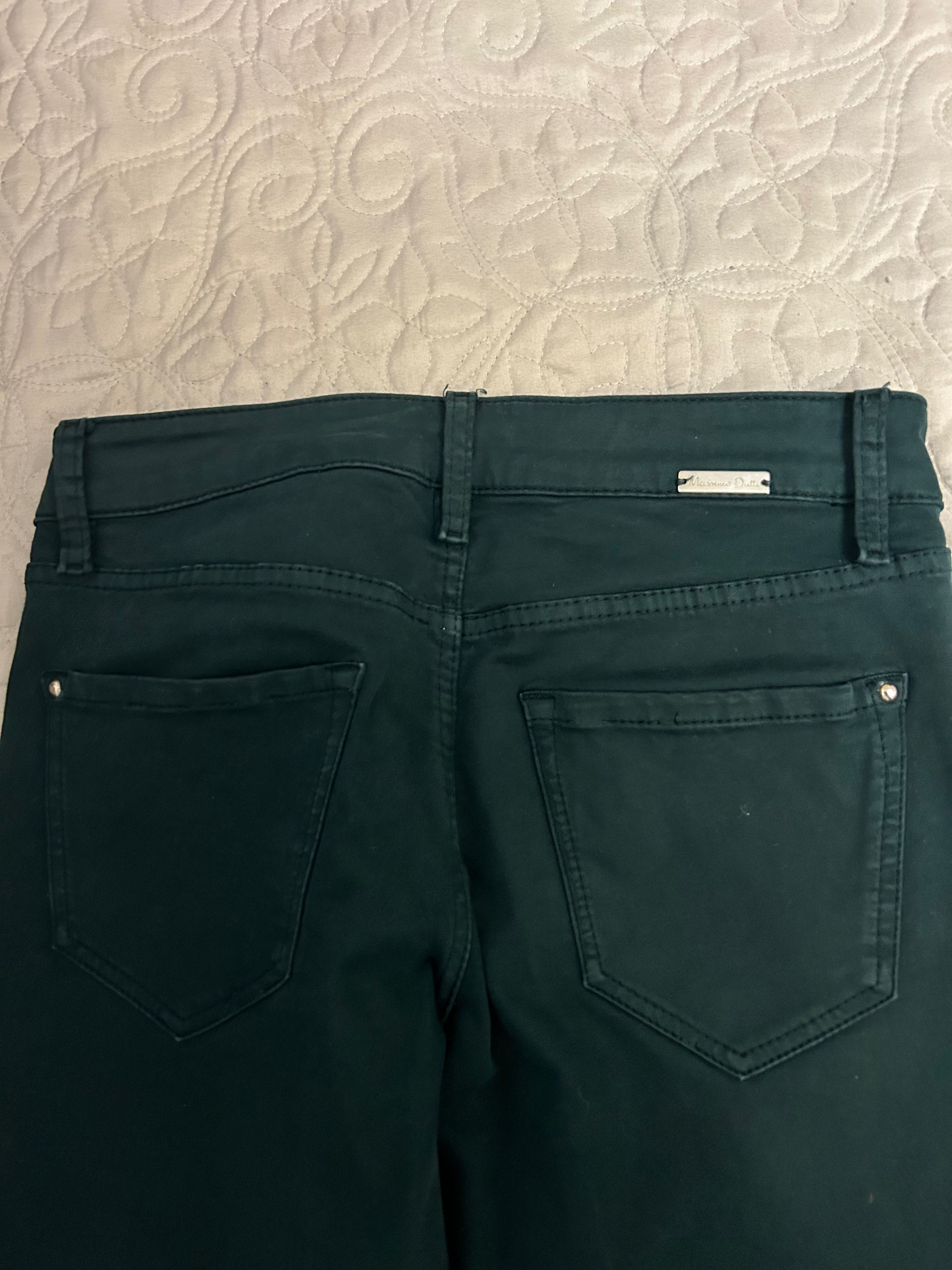 Pantaloni stil catifea Massimo Dutti