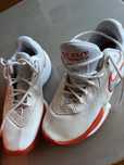 Vand adidasi de baschet Nike G.T. CUT, mar 40,5