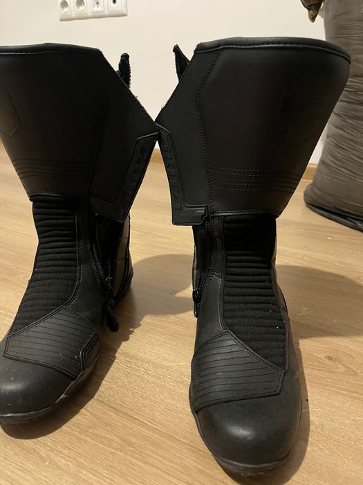 Ботуши за Мотор добро състояние