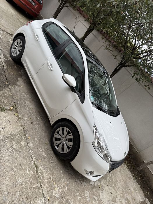 Peugeot 208 panoramic