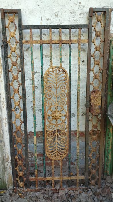 Poarta dubla fier forjat veche.Usa fier