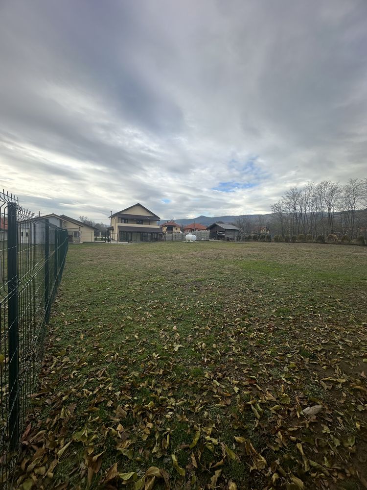 Casa moderna lângă Transalpina finalizată în 2023