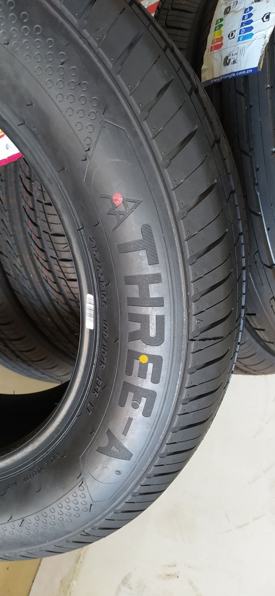 215/65R16C. Three-A. Effitrac