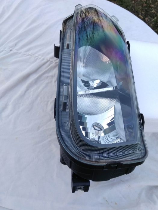 Far dreapta nou Dacia Spring, cu predare