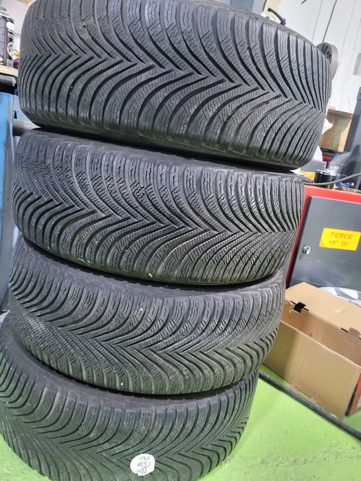 4 бр зимни 225/55/17 Michelin