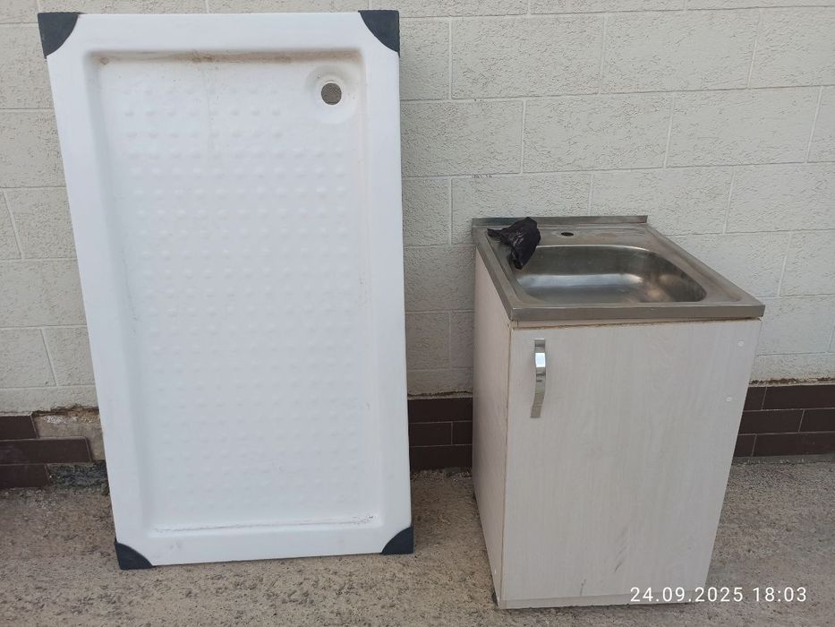 Срочно продам душевой поддон + раковину в идеальном состоянии.