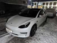 Tesla model 3 standart plus 22 год не битая не крашенная Китай