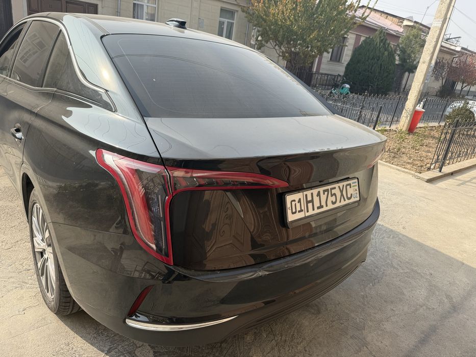 Hongi eqm5 qora Sotiladi