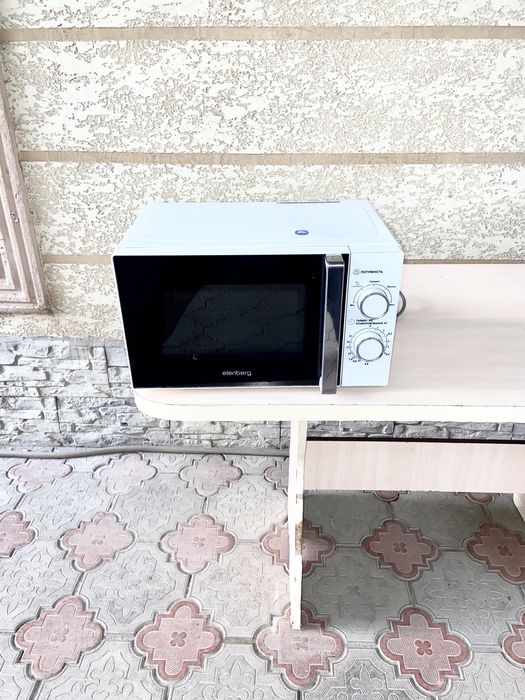 Продам микроволновую печку рабочая 100%