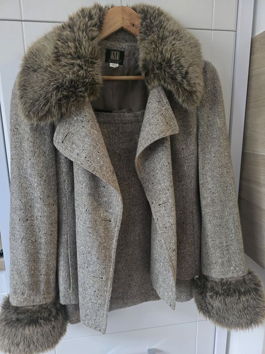 Costum lana (fusta si sacou) marime 38