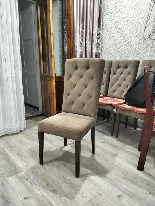 Стул 15000 тг за штуку