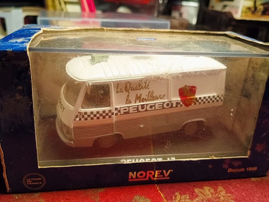 1:43 модели diecast