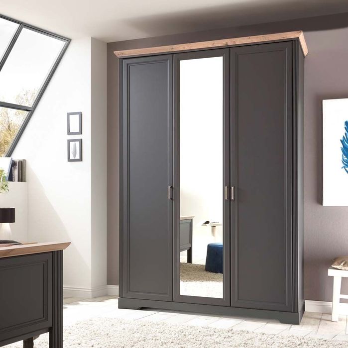 Спален комплект закупен от Айко използван много малко