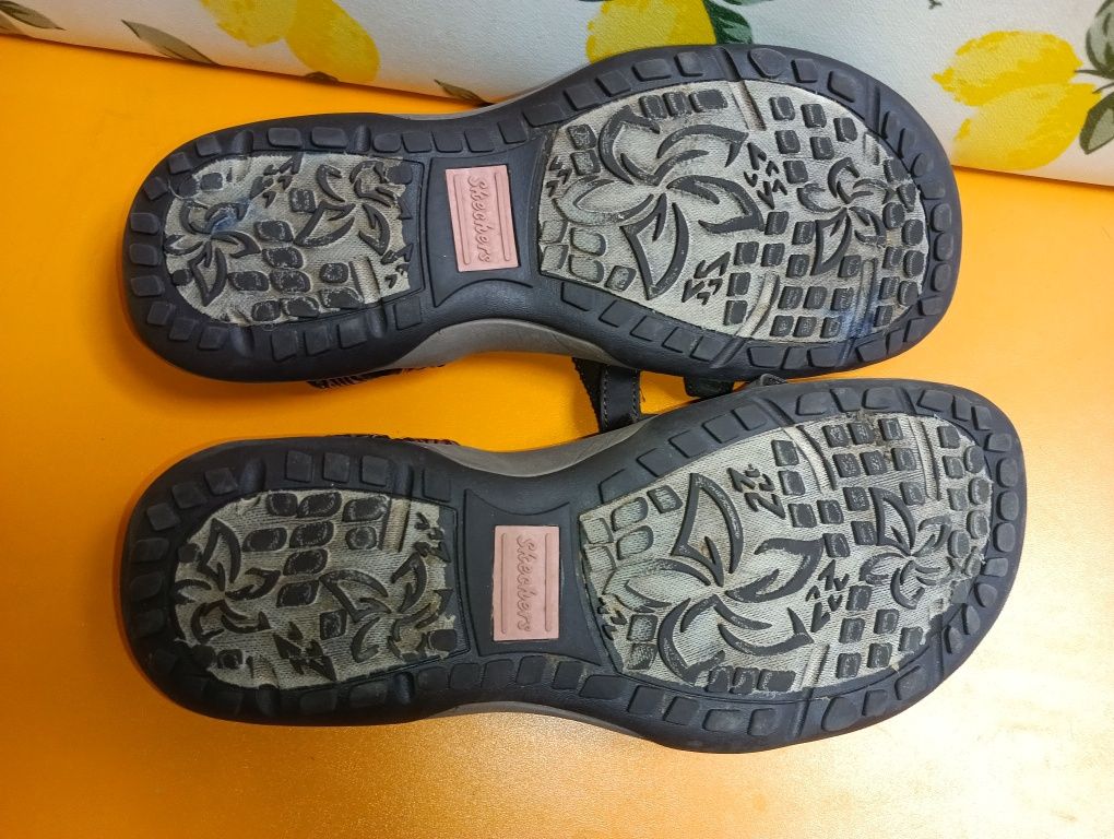 Skechers N 38,5 сандали - 19 лв