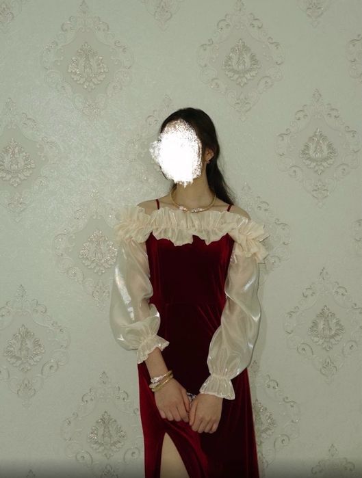 Красное вечернее платье