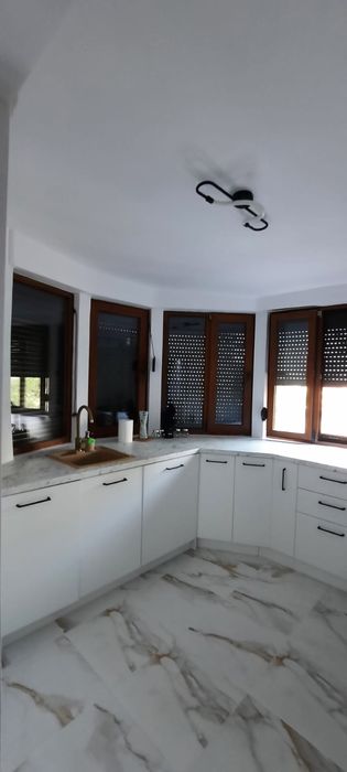 Inchiriez apartament locuibil/ spatiu Bucur Obor