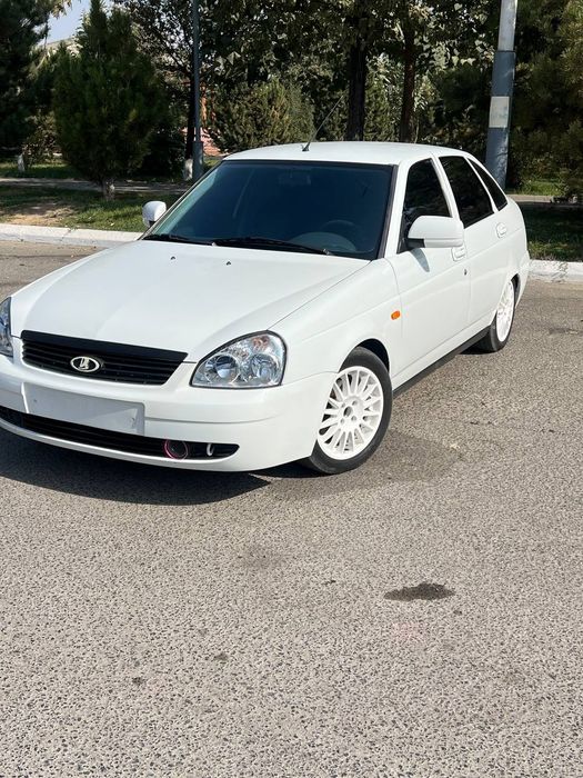 Lada priora 2012