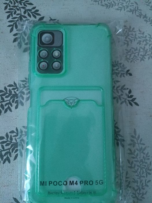 Продам чехол на Xiaomi poco m4 pro 5G