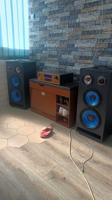 Amplificator 240w rms + boxe