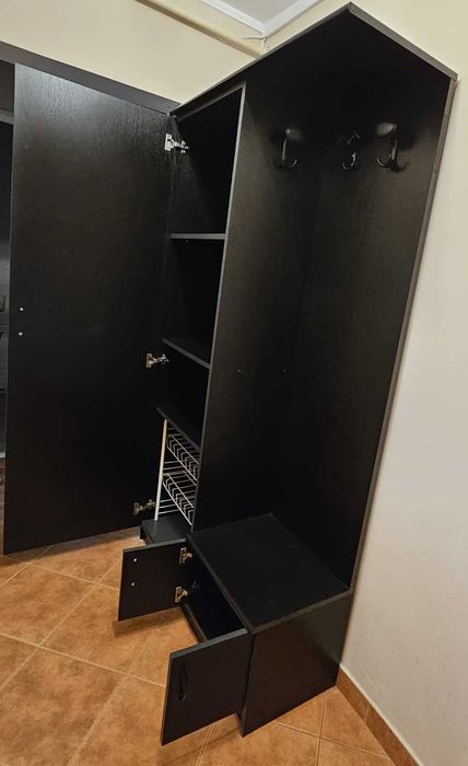 Cuier HOL cu loc de depozitare