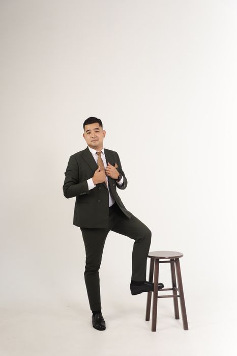 Ведущий, шоумен, тамада на двух языках