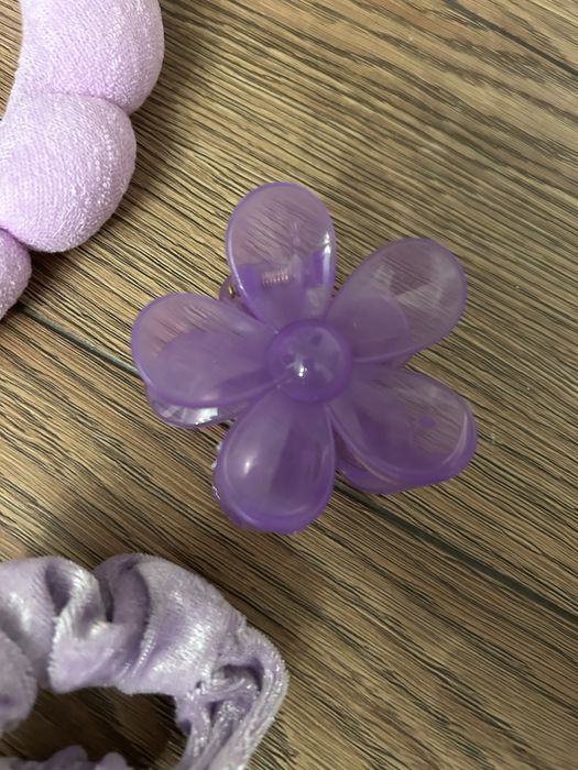 Set SPA ingrijire fete: bentita catifea  clema elastice bratari