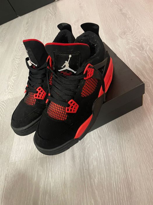 Jordan 4 red thunder