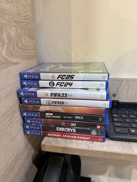 Vand PS4 Pro 1 TB
