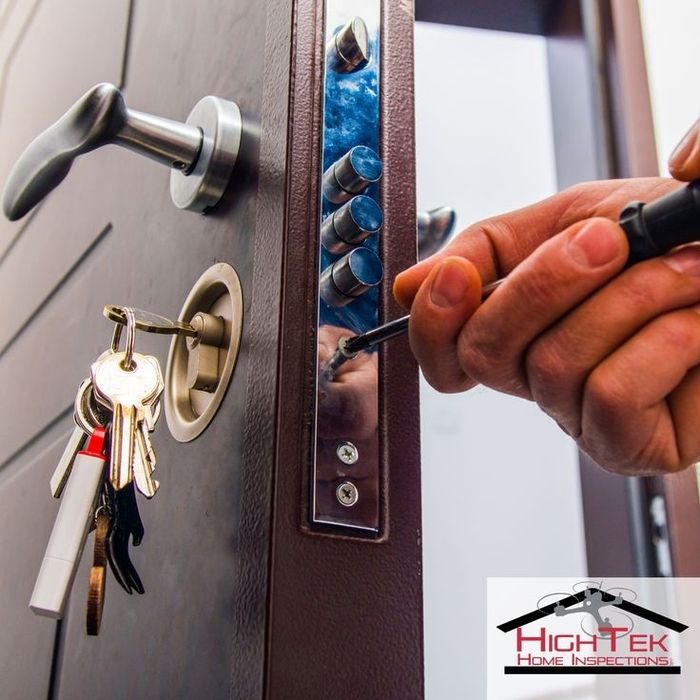 Ремонт и установка дверных замков