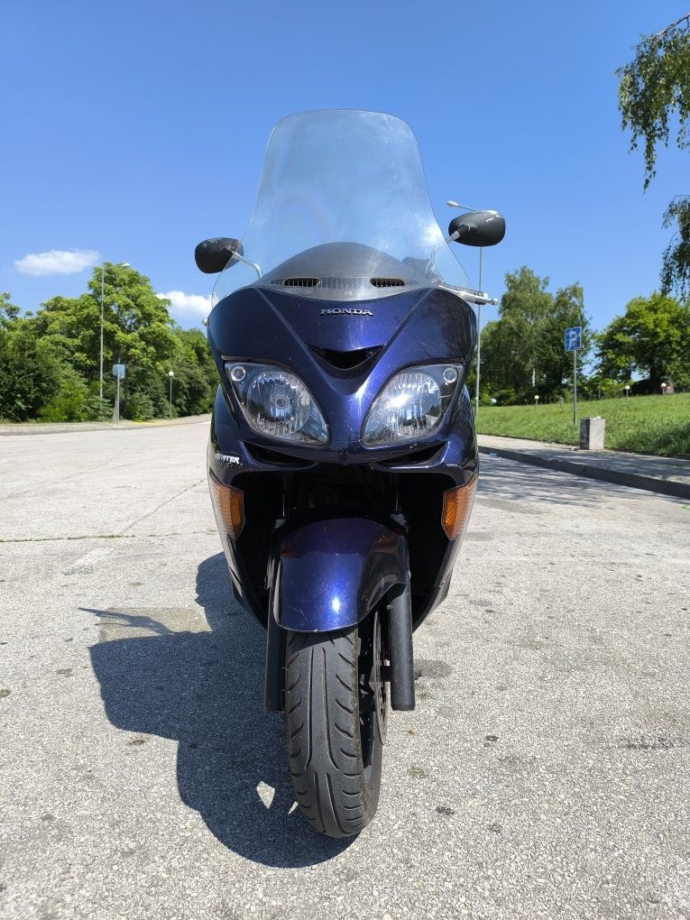 HONDA Forza 250cc