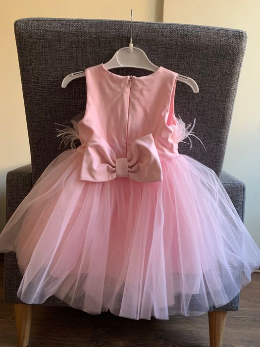 Чисто нова бебешка рокля с етикет