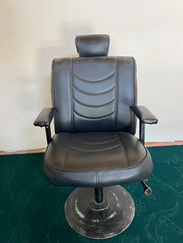 Salon uchun kreslo