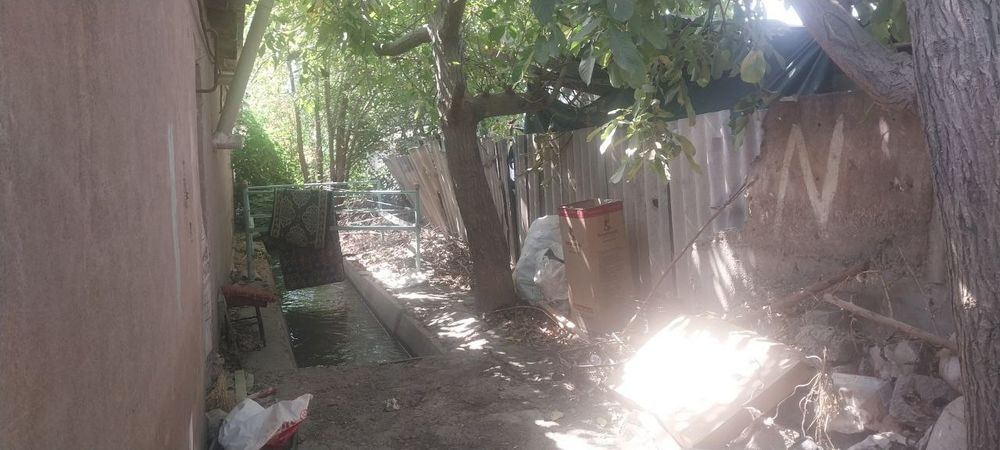 Toshkent to'ytepada yo'li yuzida choyhona kafe sotiladi 90000$min