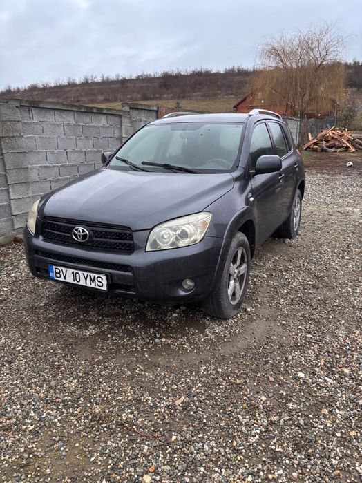 Toyota rav 4,2.2 diesel,an 2007 pentru piese