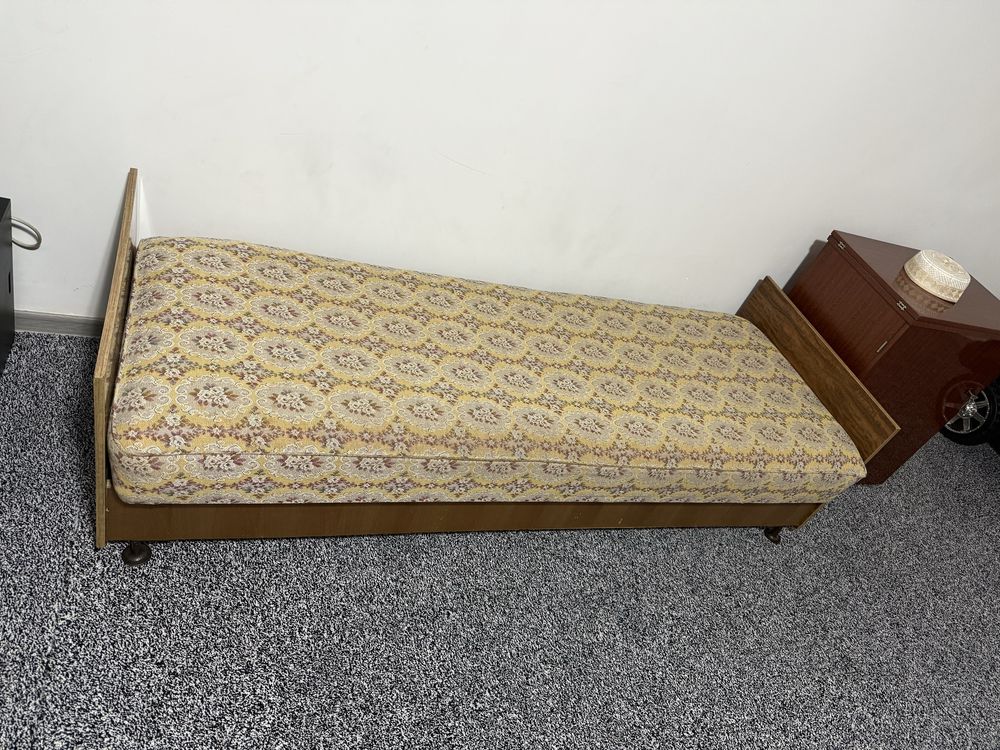 Кровать срочно продам