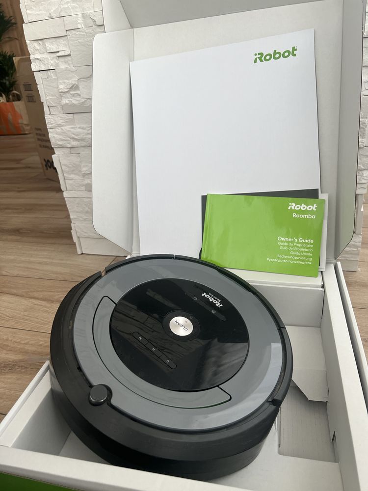 Прахосмукачка робот Robot Roomba 681