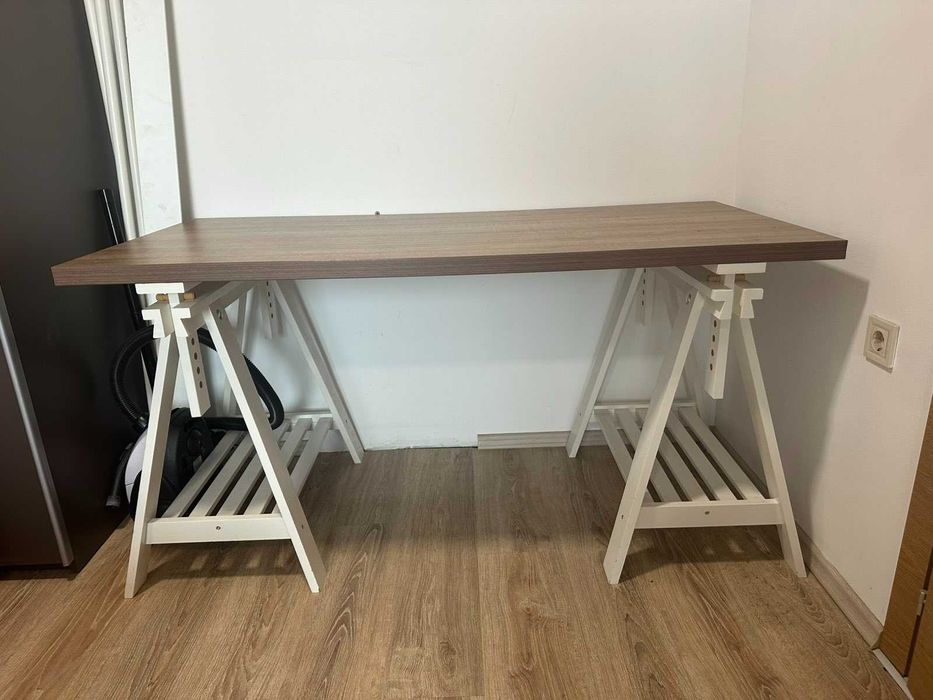 Гардероб с плъзгащи врати + бюро + нощни шкафчета