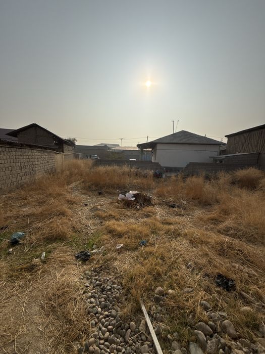 Sergeli Chortoq Maxallada yer sotiladi 4 xonali uyi bor karopka