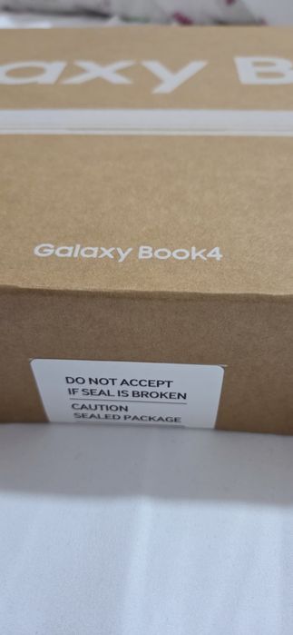 Laptop samsung book4