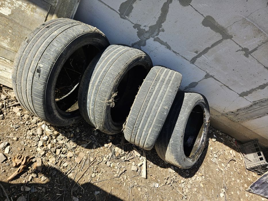 Set de 4 anvelope 235/45/17 cauciucuri 235x45x17 continental dot 2015