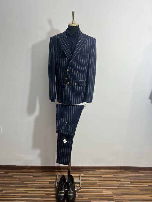 Costum Balmain , cu 4 nasturi regular