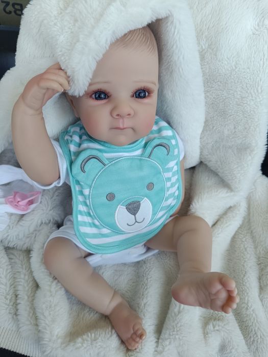 Реборн бебе силиконово момиче