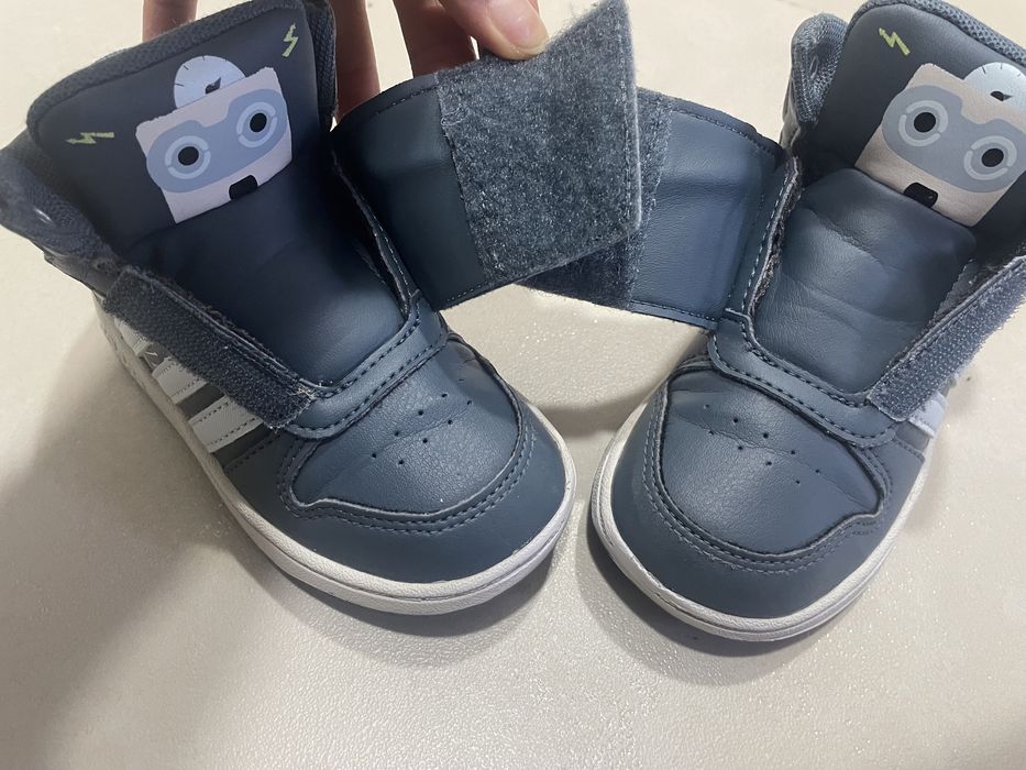 Детски обувки Адидас(Adidas)